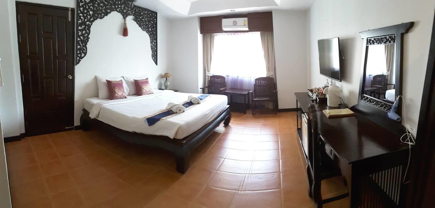 Wangburapa Grand Hotel Chiang Mai Exterior foto