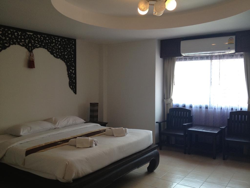 Wangburapa Grand Hotel Chiang Mai Exterior foto
