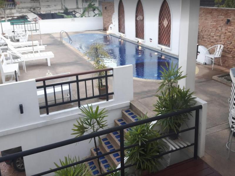 Wangburapa Grand Hotel Chiang Mai Exterior foto